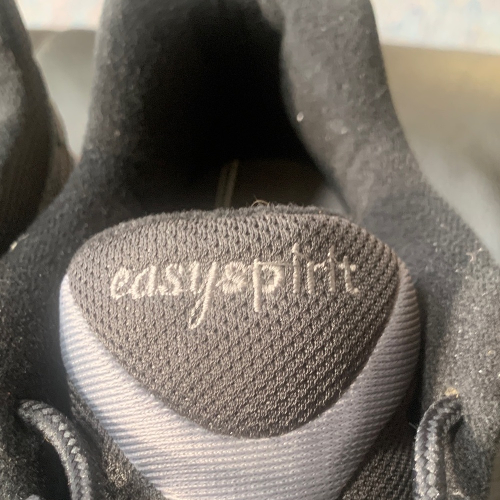 Easy Spirit Men's Dark Gray Sneakers - Picture 2 of 8